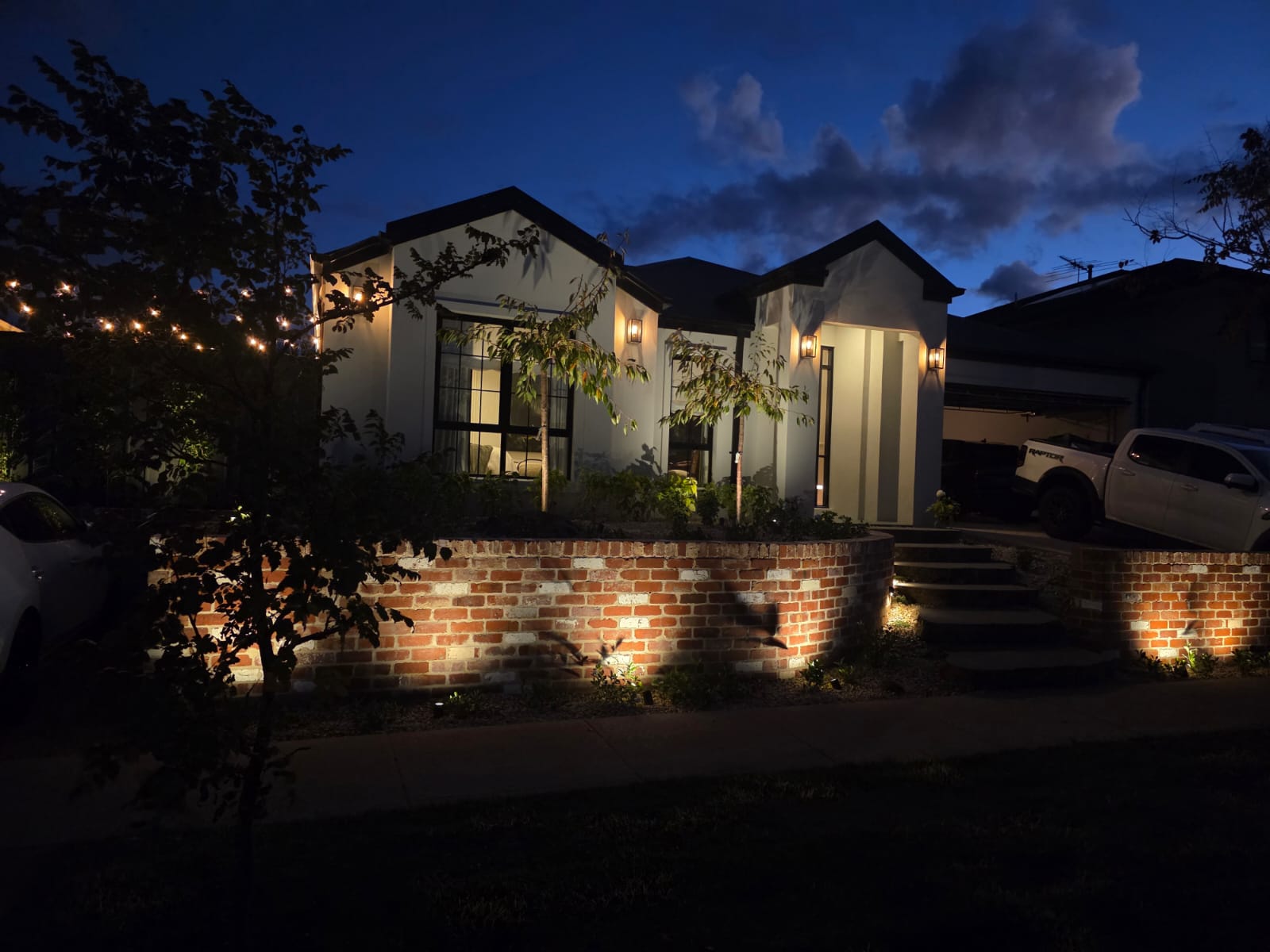 outdoor lighting electricians